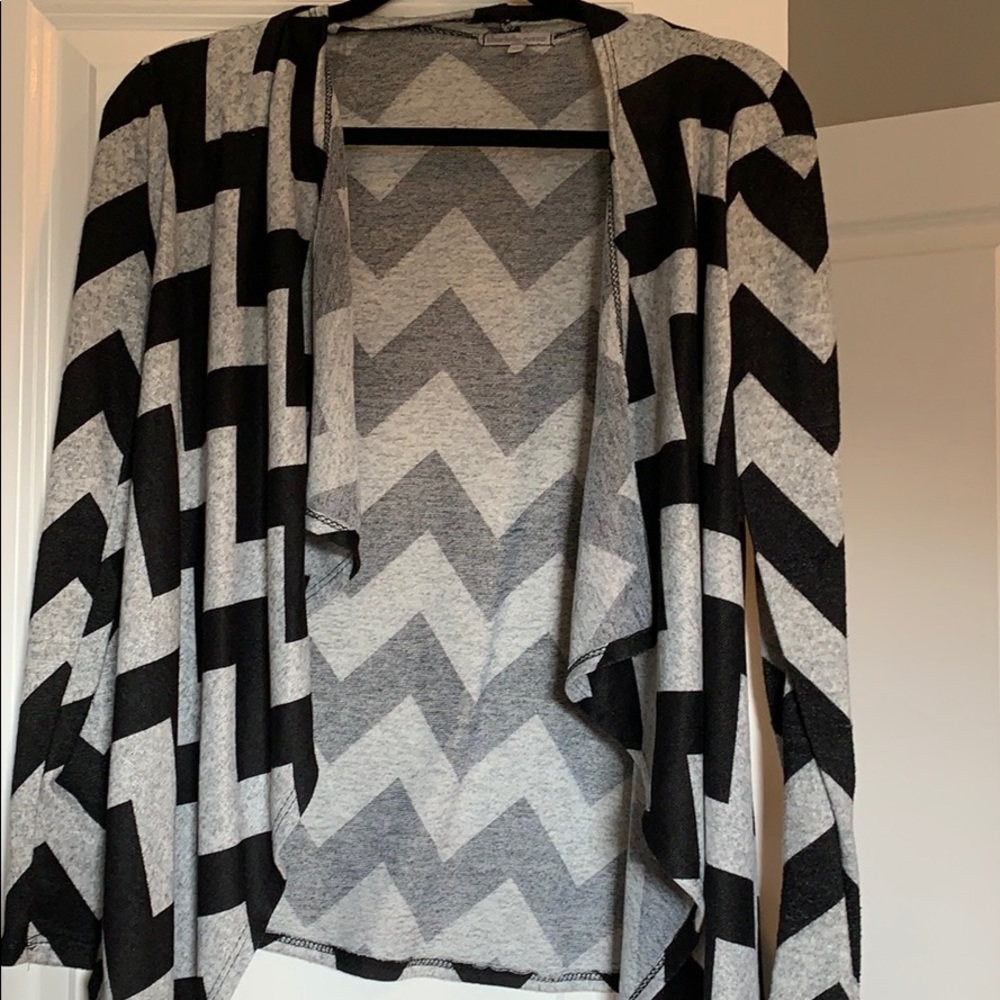 Black grey chevron cardigan